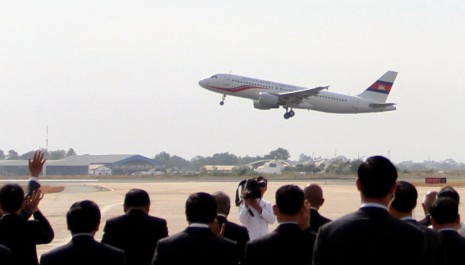 The government’s newly purchased Airbus A320 jet takes off from Phnom Penh International Airport in late February. (Siv Channa)