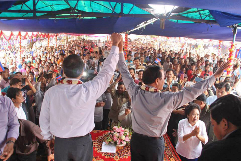 Rainsy Takes Credit for Falling Energy Prices 1 cam-photo-rainsy-fb