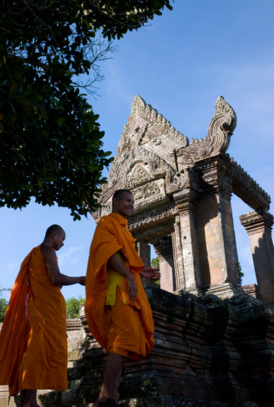 Monks at Preah Vihear (John Vink)