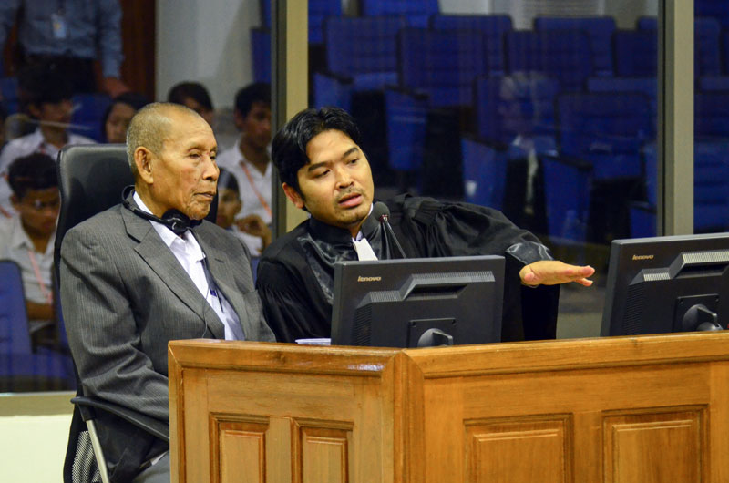 Phann Chhen, the alleged former chief of Kraing Ta Chan prison, gives testimony at the Khmer Rouge tribunal Tuesday. (ECCC)