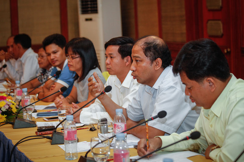 Committee for Free and Fair Elections in Cambodia director Koul Panha speaks during a press conference in Phnom Penh on Monday. (Siv Channa/The Cambodia Daily)