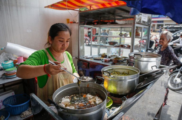 Phnom Penh’s Soup-Pots: the ‘Melting Pots’ of Khmer Cuisine