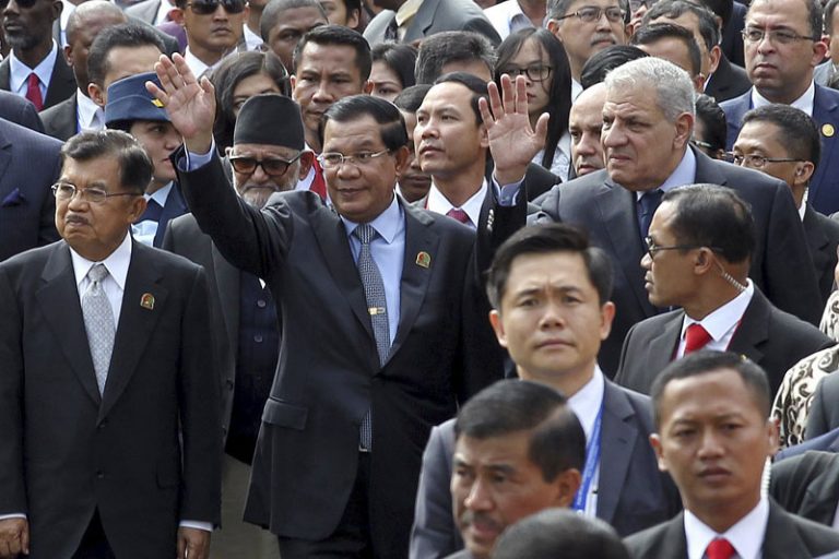 Hun Sen, Rainsy Host Joint Event Abroad