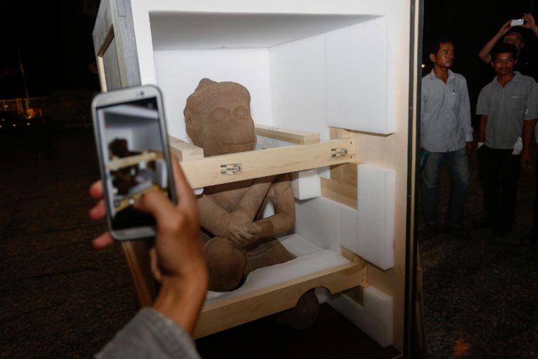 US Museum Returns Hanuman Statue to Cambodia