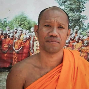 Poun Van Ath, the late chief monk of Srah Khlaing pagoda (Pen Phearun)