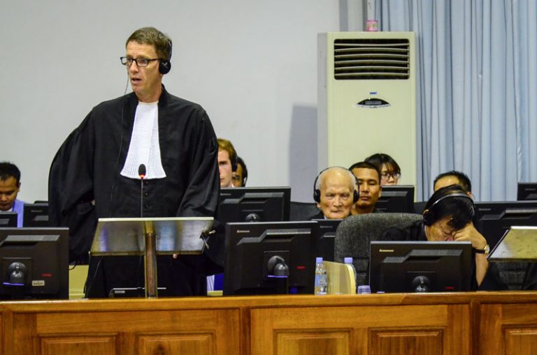 Tribunal Tells Nuon Chea Lawyer to ‘Correct His Behavior’