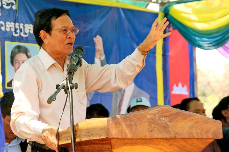 Students Track Sokha to Pursat, Clamor for Answers on Affair 1 cam photo CNRP_KHMER