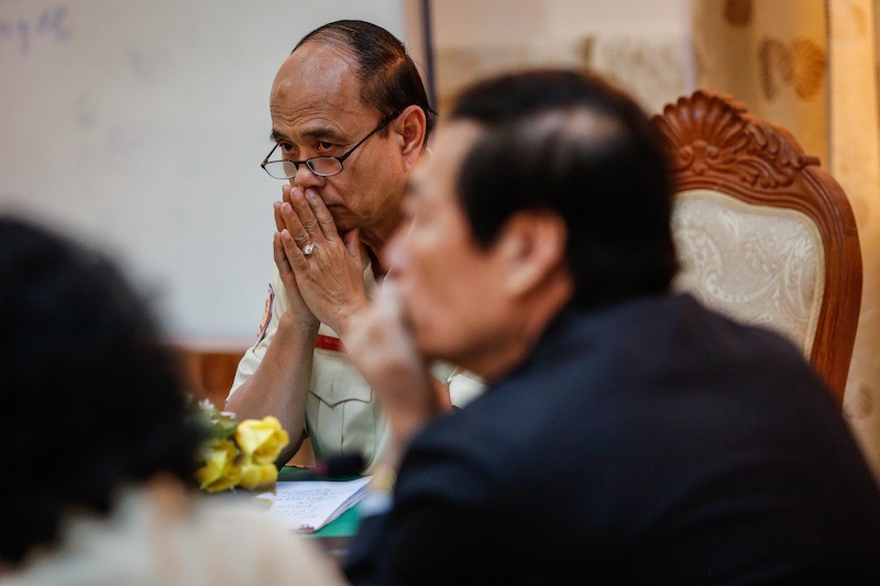 Anti-Corruption Unit chairman Om Yentieng listens during a meeting in Phnom Penh yesterday. (Siv Channa/The Cambodia Daily)