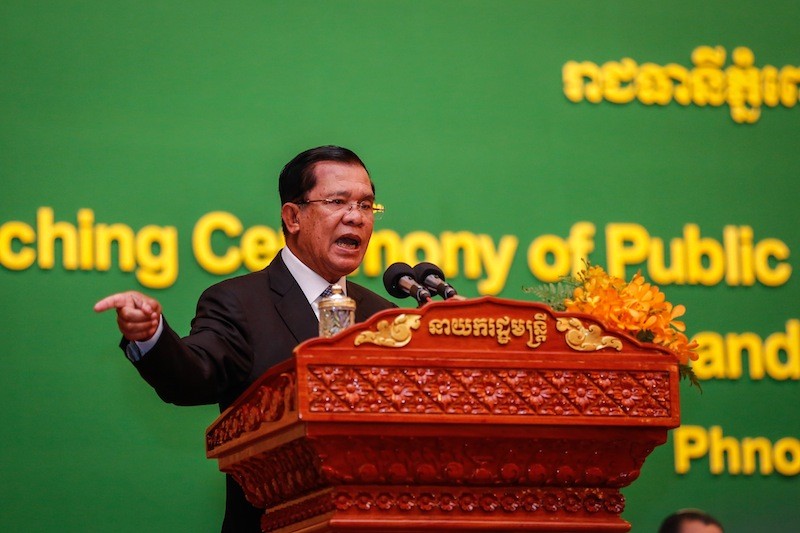 Prime Minister Hun Sen speaks at a conference on public finance at the Sofitel hotel in Phnom Penh on Monday. (Siv Channa/The Cambodia Daily)