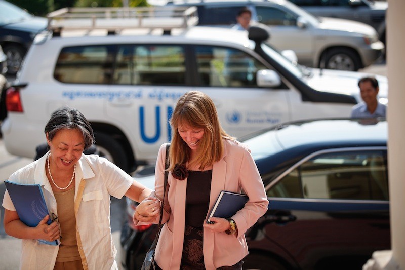 Wan-Hea Lee, country representative for the UN's human rights office, left, and Rhona Smith, the UN's special rapporteur on human rights in Cambodia, arrive at the Ministry of Justice in Phnom Penh on Tuesday. (Siv Channa/The Cambodia Daily)