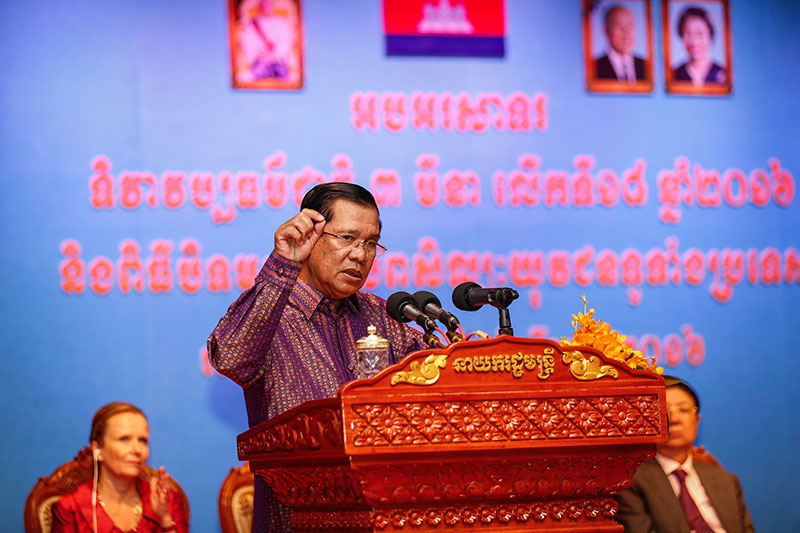 Prime Minister Hun Sen gives a speech at Chaktomuk Theater in Phnom Penh to mark National Culture Day Thursday. (Siv Channa/The Cambodia Daily)