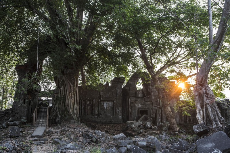 A section of the Preah Khan at sunrise. (Enric Catala)