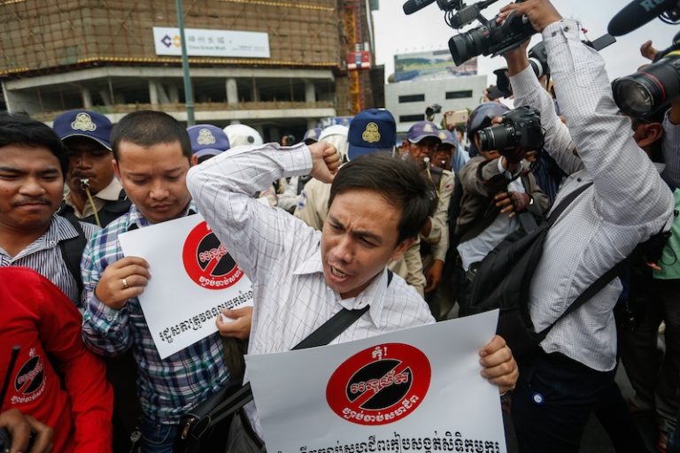 Violence as Assembly Passes Trade Union Law