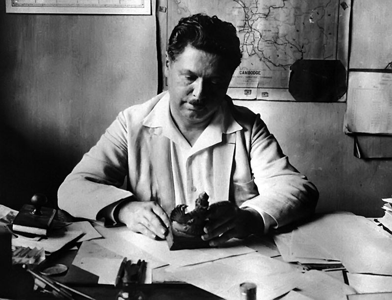 George Groslier works at his desk in 1928. (Martin Hurlimann)