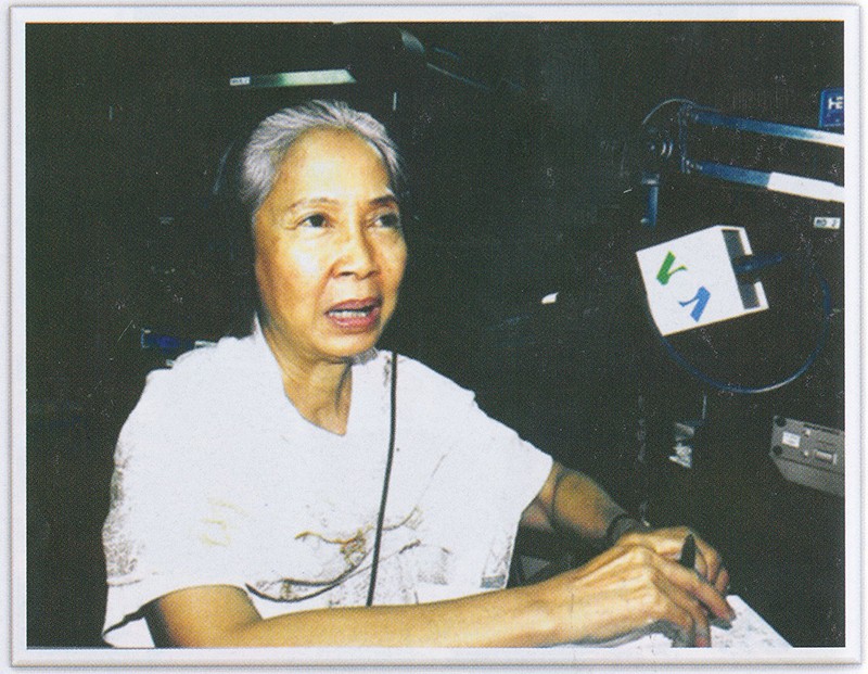 Chea Vannath speaks to Voice of America’s radio service in Phnom Penh in January 2011. (Heng Raksmey) 