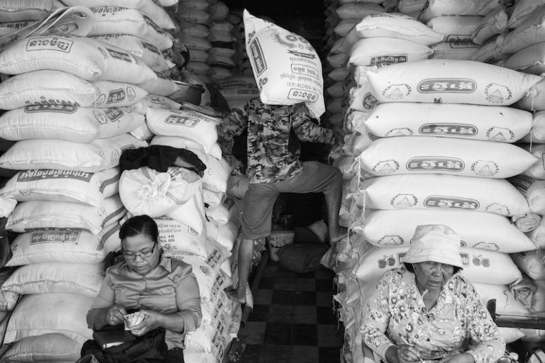 The Cycle of Rice: Urban Traders