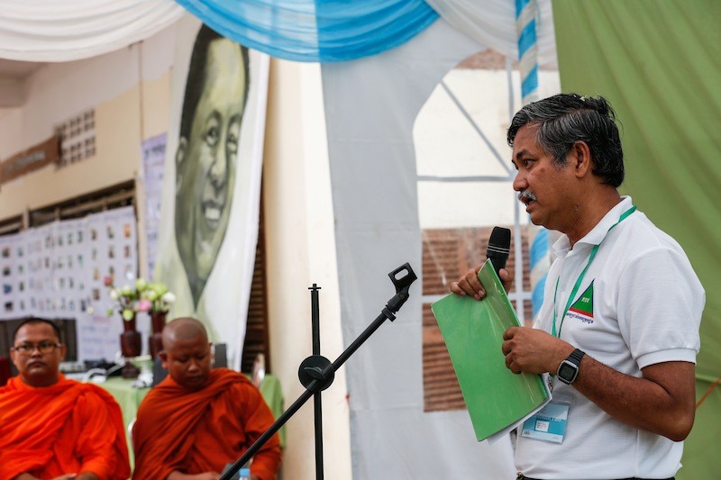 Grassroots Democracy Party President Yeng Virak speaks during the party's first anniversary in Phnom Penh on Tuesday. (Siv Channa/The Cambodia Daily)