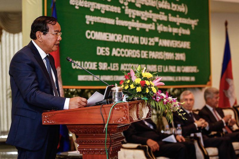 Foreign Affairs Minister Prak Sokhonn speaks at an event in Phnom Penh on Thursday commemorating the 25th anniversary of the signing of the Paris Peace Agreement. (Siv Channa/The Cambodia Daily)