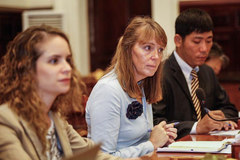 Rhona Smith, the UN’s special rapporteur on human rights in Cambodia, meets with Justice Ministry officials in Phnom Penh on Tuesday. (Siv Channa/The Cambodia Daily)