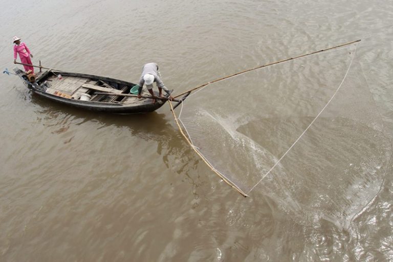 Mekong Dams Fish Passages ‘Problematic,’ Experts Say