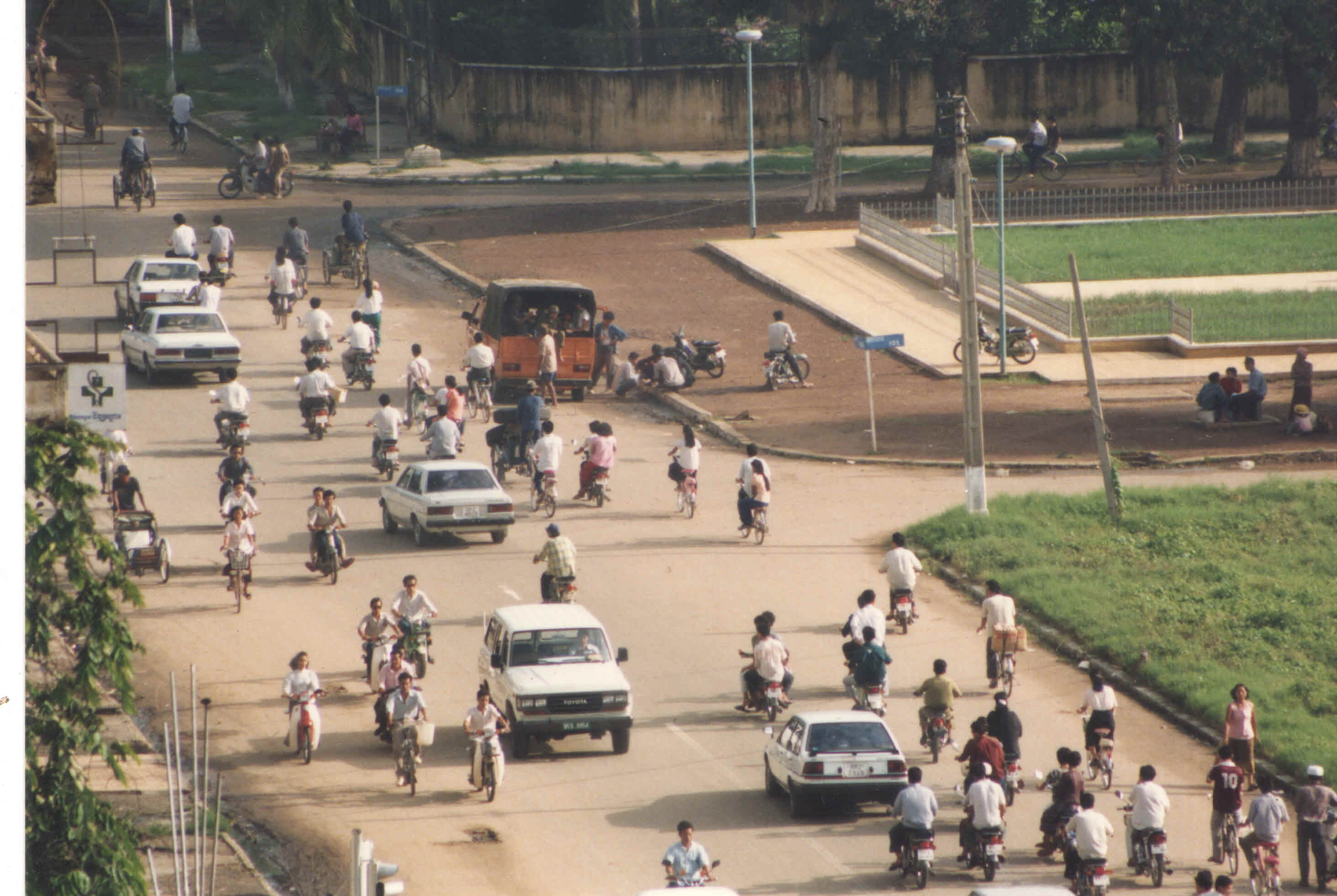 Monivong Boulevard in Phnom Penh in the late 1980s. Bill Herod