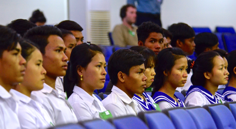 Cambodians Were ‘Gods’ to Khmer Rouge: Defense 1 cam eccc