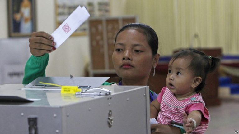 Cambodia Invites International Observers to Monitor Election