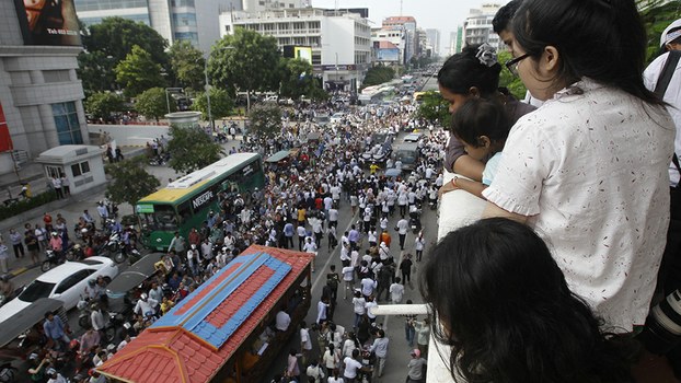 Cambodians Mourn Political Analyst Kem Ley on Anniversary of His Murder
