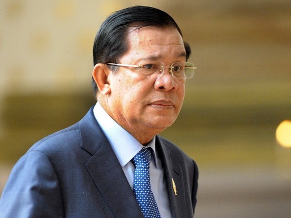 Cambodian PM to pay tribute to President Tran Dai Quang in Hanoi