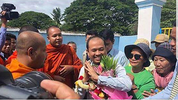 Cambodian Political Commentator Hit With New Charges, Goes Into Hiding