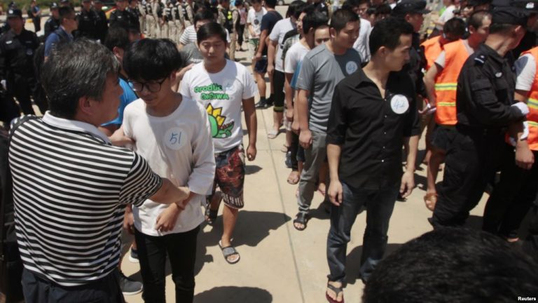 More Than 200 Chinese Arrested in Cambodia for Online Scams