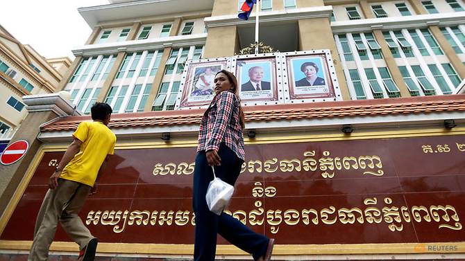 Cambodian Court Gives Suspended Sentences to Labor Leaders