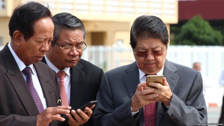 Cambodians Urged to Use Care on Social Media Platforms
