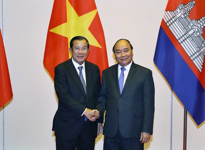Prime Minister receives Lao, Cambodian guests