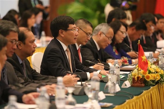 Viet Nam, Cambodia look to foster partnership in 28 areas