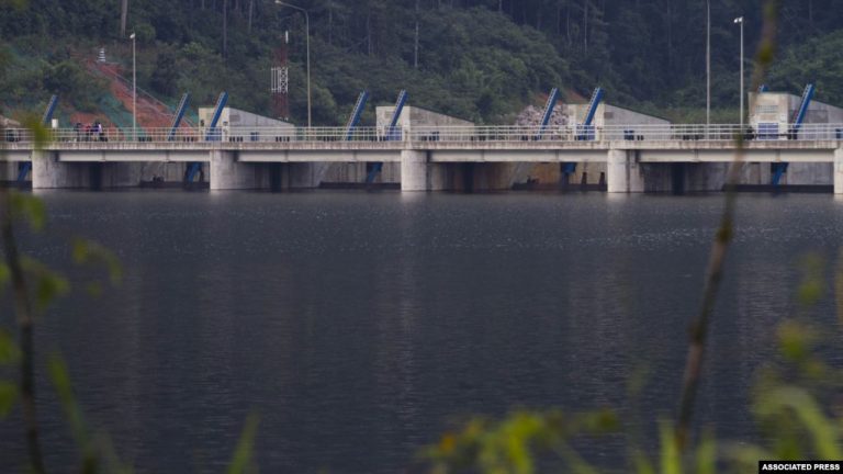 Laos Urged to Cancel Latest Dam for Mainstream Mekong