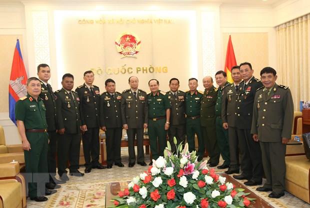 Vietnam, Cambodia look to strengthen defence ties