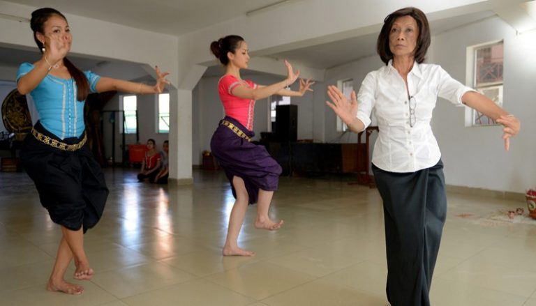 Cambodian princess who rebuilt ‘Apsara’ dance dies aged 76