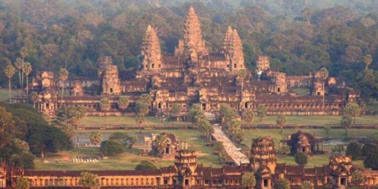 Ayodhya Temple should be built on lines of Cambodia’s Angkor Wat: Swami Swaroopanand