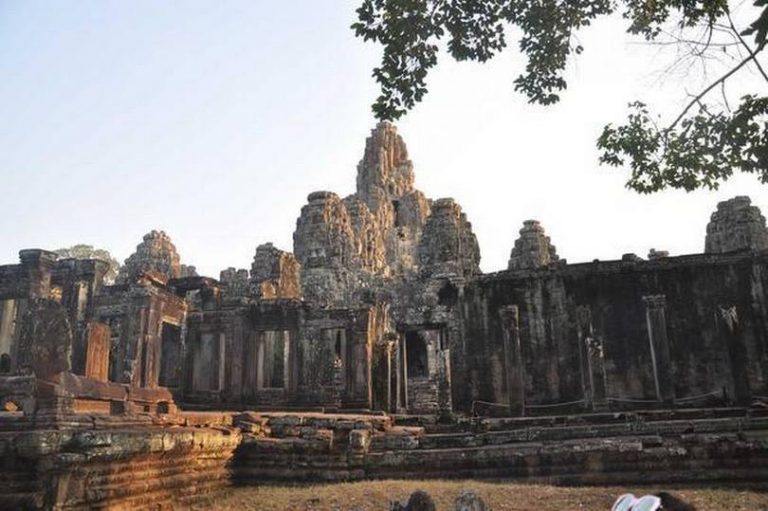Loneliness of the stone kings in Bayon