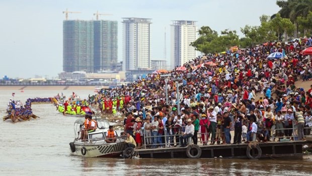 Cambodia ensures security during water festival