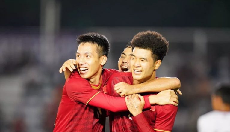 Unstoppable Vietnam brush aside Cambodia to reach SEA Games 2019 final
