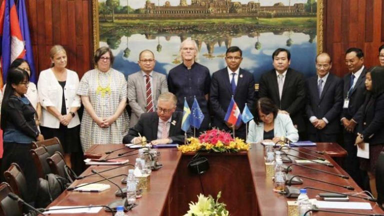 Cambodia and Sweden teams up to reform the Cambodian education system