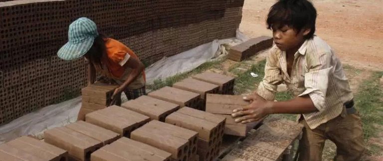 100s of Children in Cambodia Work in Brick Factories, Report Finds