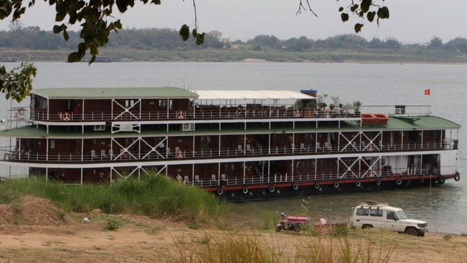 Briton tests positive for coronavirus on cruise boat quarantined in Cambodia