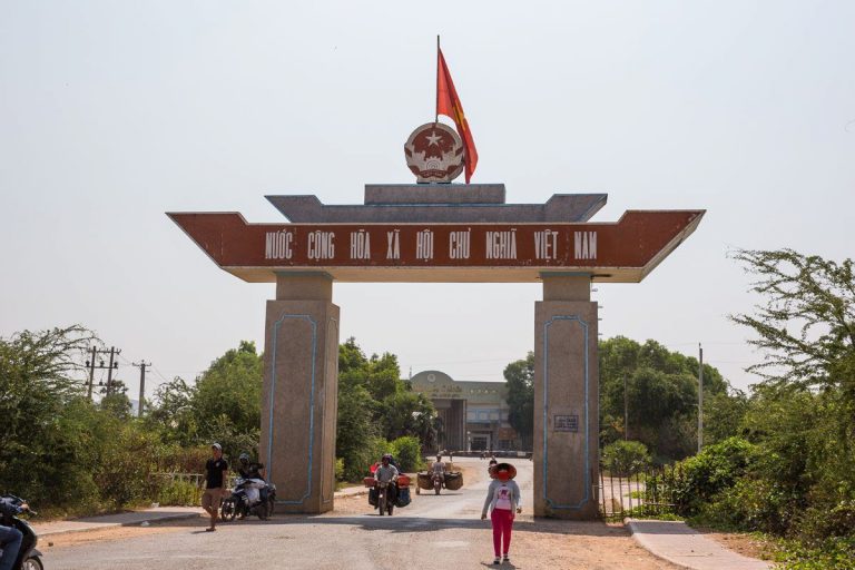 Vietnam to close border gates with Laos, Cambodia to prevent virus outbreak