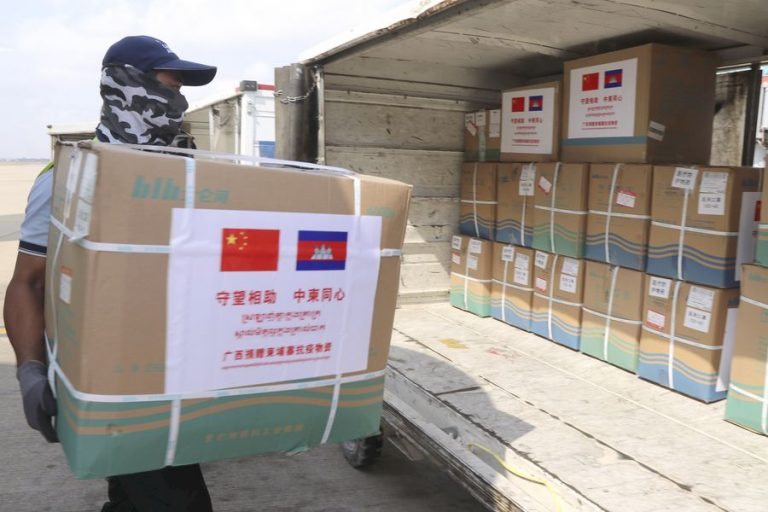 China provides more medical supplies to Cambodia for COVID-19 fight