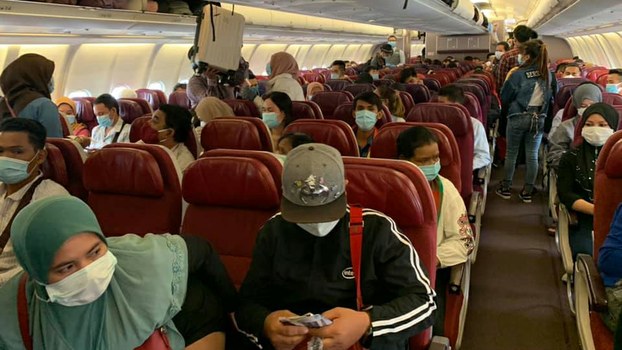 More Than 100 Cambodians Stranded in Malaysia Amid Coronavirus Outbreak Return Home