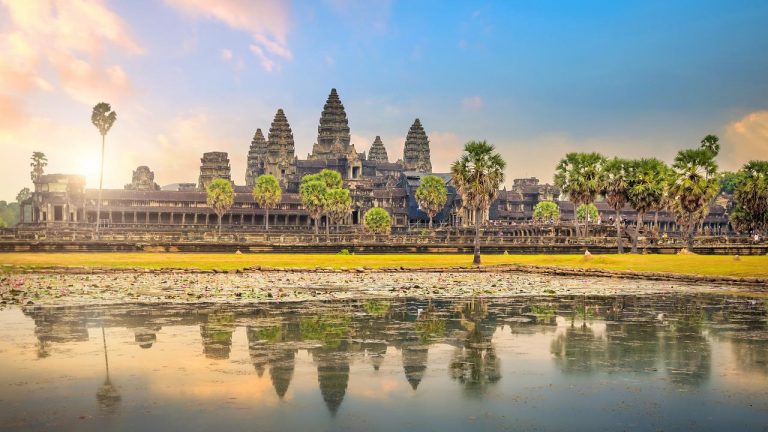Cambodia may lose 3 bln USD in tourism revenue this year due to COVID-19 impact: minister
