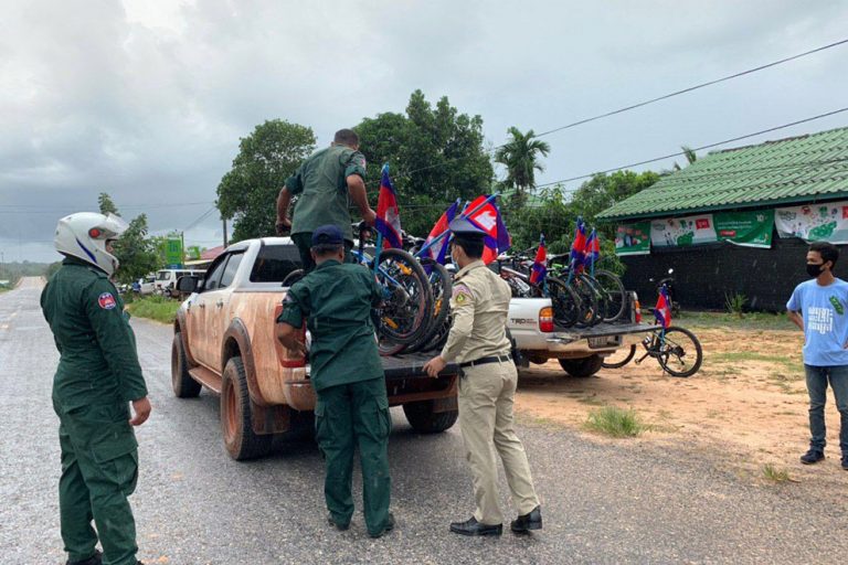Police seize bicycles from environmental campaigners